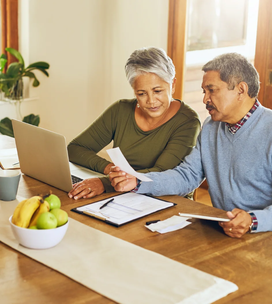 El capítulo final de la vida: Escríbalo en sus términos - Proteja el futuro de su familia con una póliza de gastos finales asequible - Senior Life Insurance